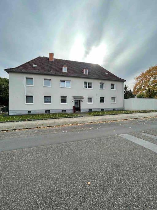 Zentrale Grosse Vollausgestattete Wohnung Fuer Alle Zwecke Perfekt Geeignet Витен Екстериор снимка